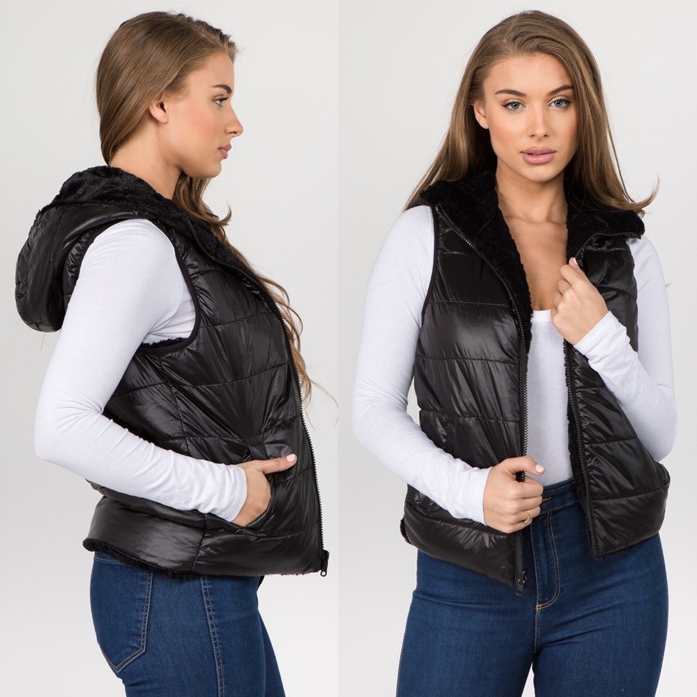 Reversible hooded nylon vest